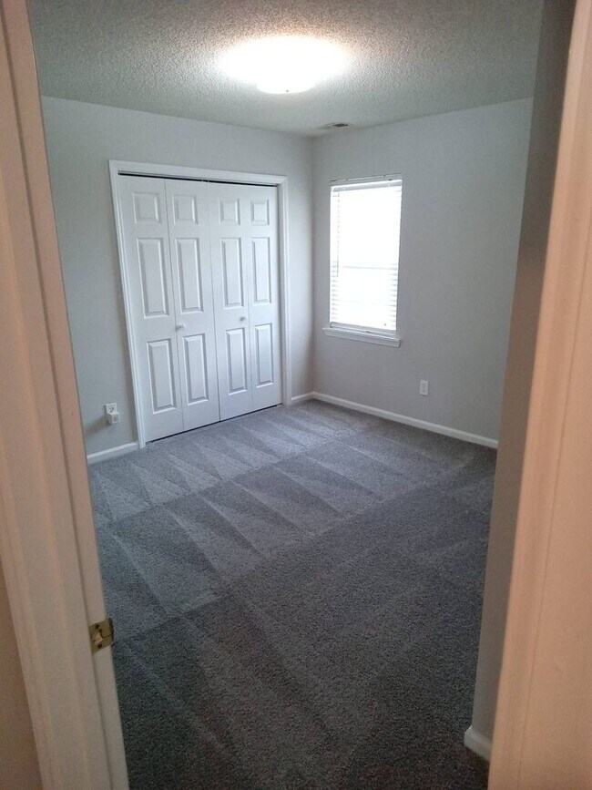 Building Photo - Ranch Home on Corner Lot with No HOA!