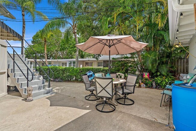 Building Photo - 503 Monterey Blvd NE