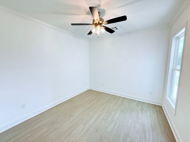 Building Photo - Brand New Construction Home in Prime Locat...