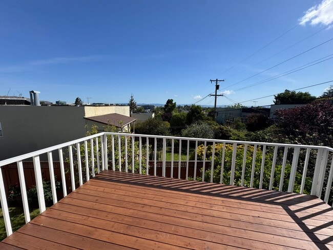 Building Photo - Open House Sunday 4/19 11 am - 12 pm:  Beautifully Updated Corner-Lot Home in Millbrae – Spacious...