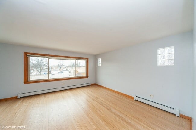 Building Photo - 3700 N Harlem Ave