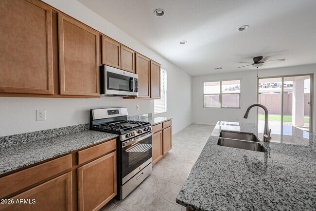 Building Photo - 26134 N 170th Ave