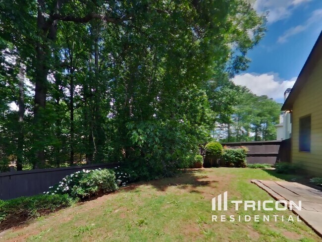 Building Photo - 46 Coopers Glen Dr SW