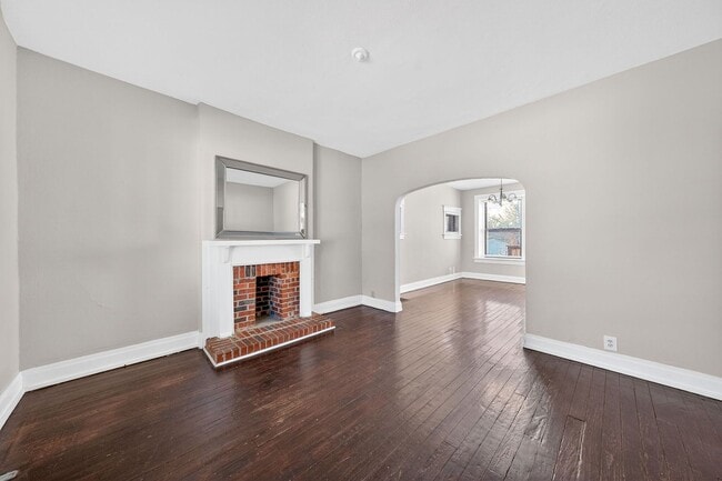 Building Photo - SECTION 8 WELCOME – 3BR Home with Covered Front Porch | $1,700