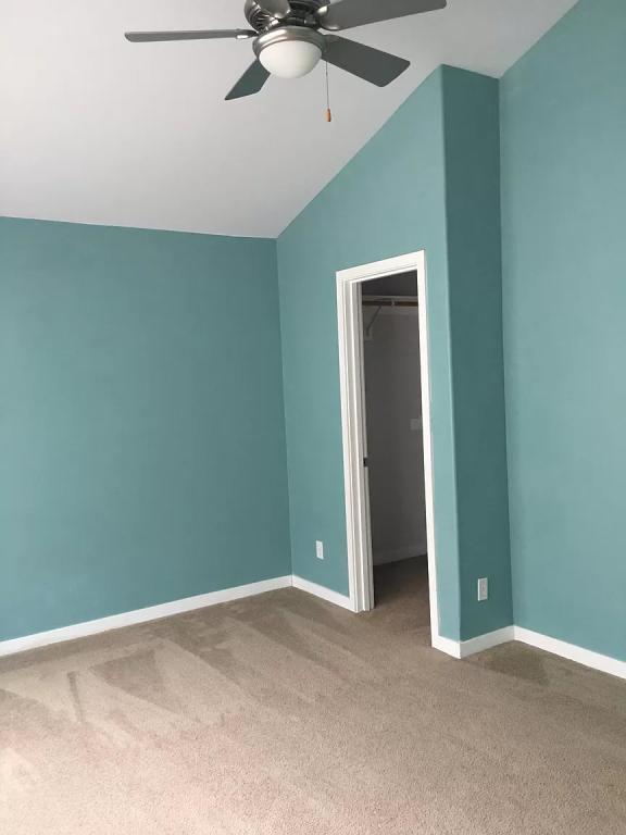 Building Photo - 475 SE 35th St