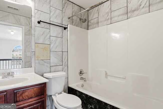 Building Photo - 1582 Ewing Farm Dr