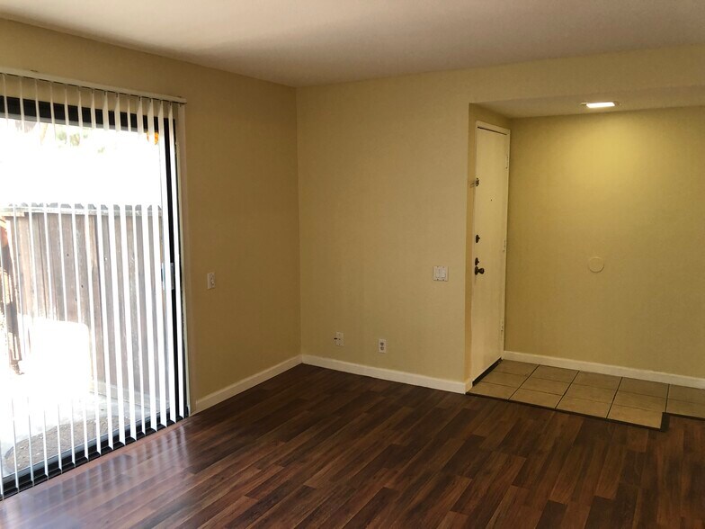 living room - 2266 Denair Ave