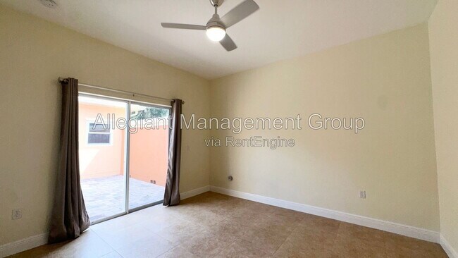 Building Photo - 1287 Glendora Rd N