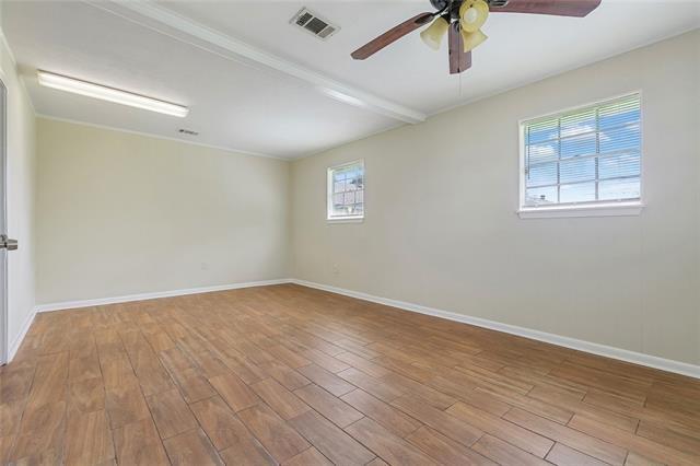 Building Photo - 141 N Betty Ln