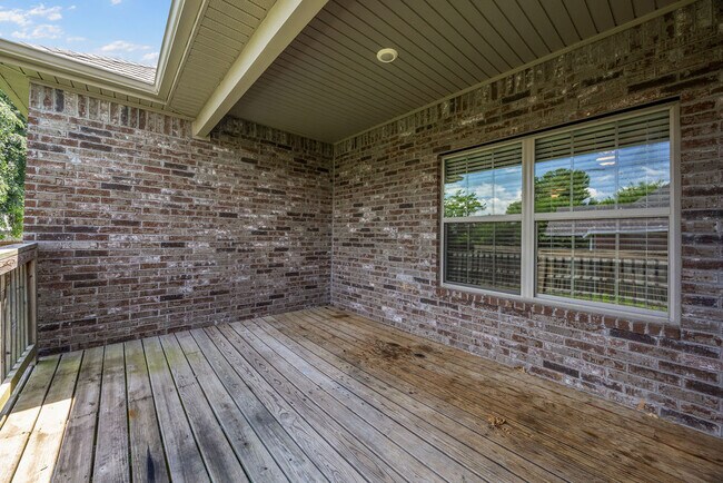 Building Photo - 2237 Aspen