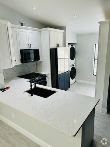 Building Photo - 15125 Parkside Dr