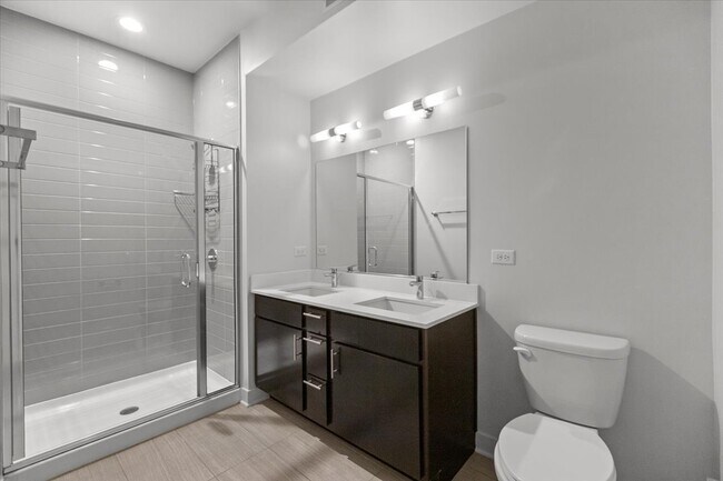 Building Photo - 500 N Northwest Hwy