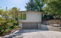Building Photo - 5 Oak Springs Dr