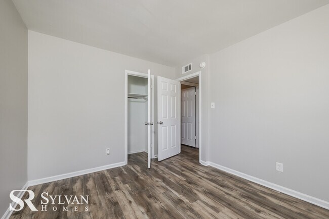 Building Photo - Come view this adorable, move-in ready home