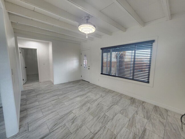 Building Photo - **COMING SOON** Newly Remodeled 2 bedroom located in Chocolate Drop area!!