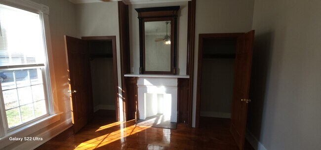 Building Photo - 446 Brightwood Ave