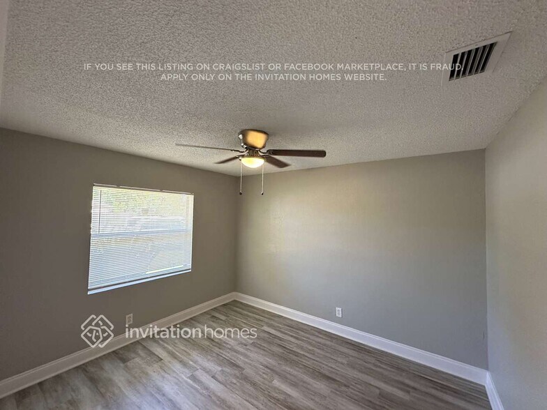 Building Photo - 6206 Wauconda Way W