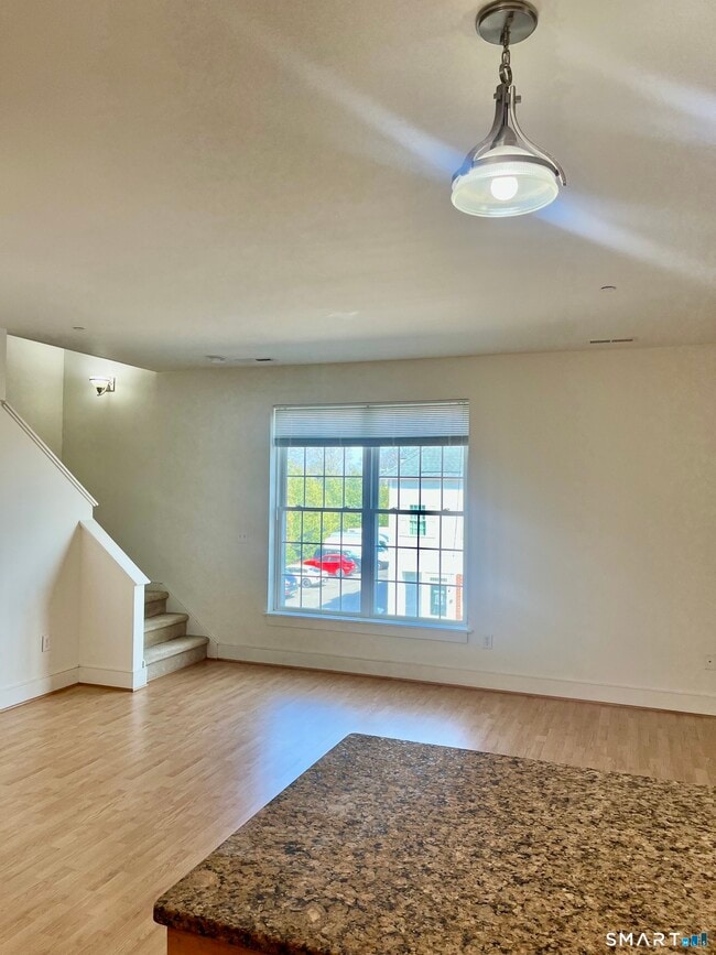 Building Photo - 1343 Boston Post Rd