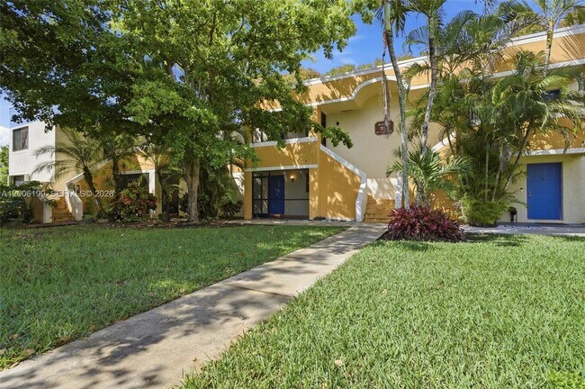Building Photo - 183 Lakeview Dr