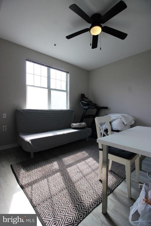 Building Photo - 1641 International Dr