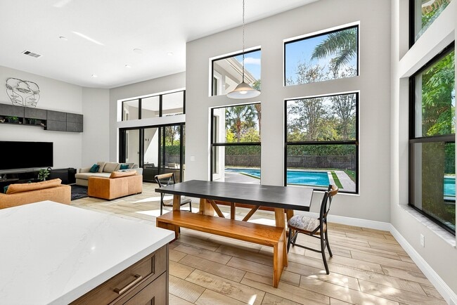 Building Photo - 2600 NW 69th St