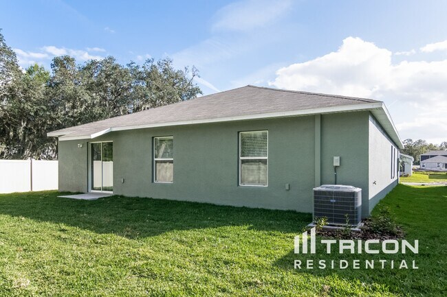 Building Photo - 1748 Broad Winged Hawk Dr