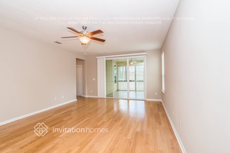 Building Photo - 684 Briar View Dr