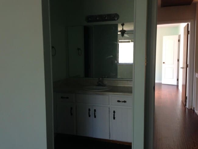 Building Photo - 2333 Ryan Pl