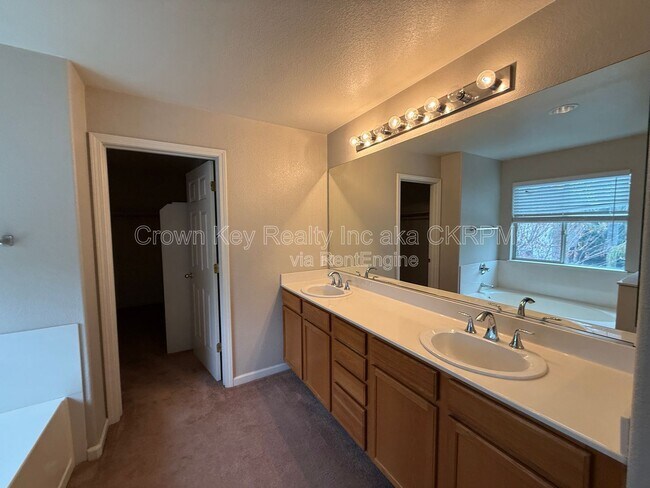 Building Photo - 4552 Morning Brook Ln