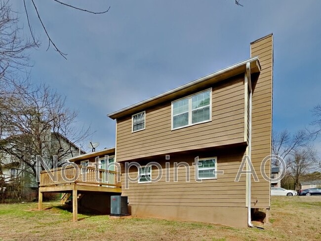 Building Photo - 2741 Oxford Dr