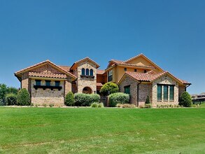 Building Photo - PRIVATE POOL PERFECT FOR A TEXAS SUMMER!