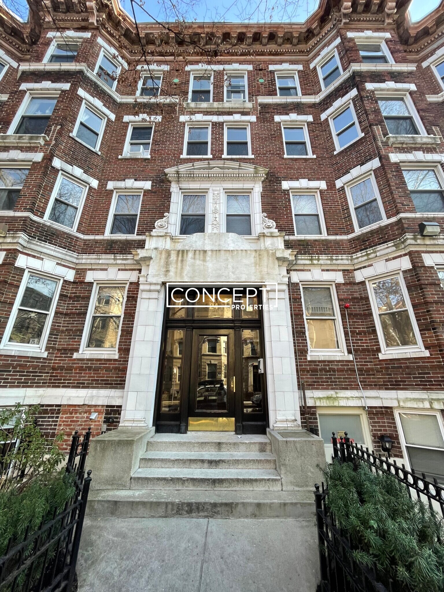 Building Photo - 24 Queensberry St