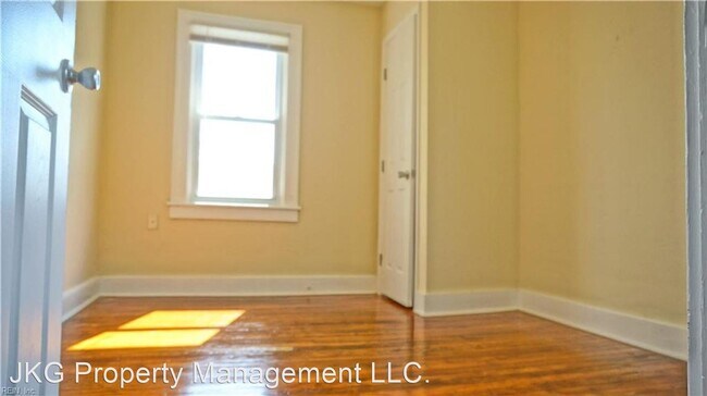 Building Photo - 3 br, 1 bath House - 49 Cedar Avenue
