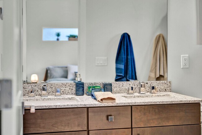 Building Photo - Mid-Town Modern Gem With EV Charger