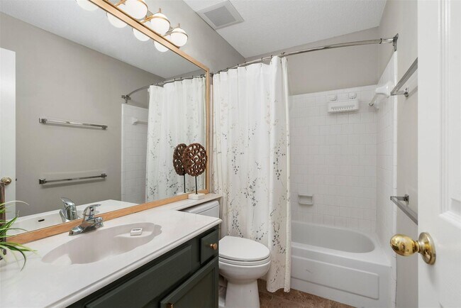 Building Photo - 36 White Bark Pl