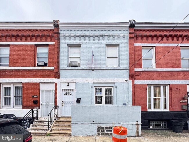 Primary Photo - 1829 Fontain St