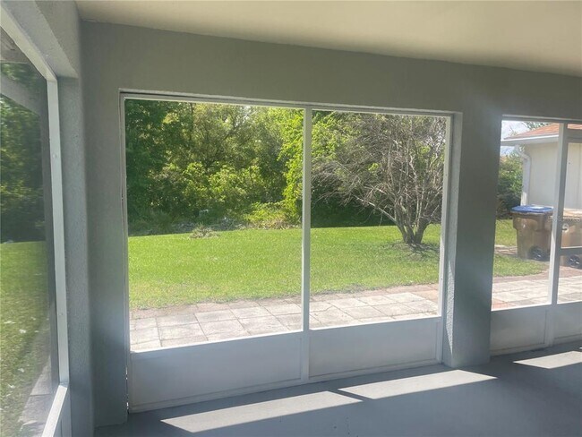 Building Photo - 116 Crescent Ct