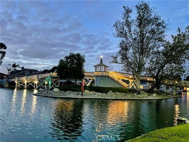 Building Photo - 52 Ashwood