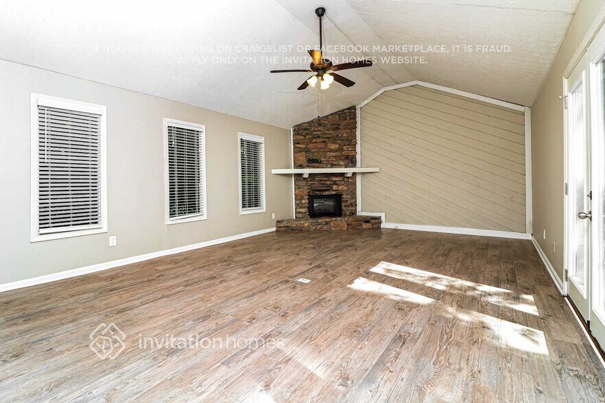 Building Photo - 3895 Rock Mill Pkwy