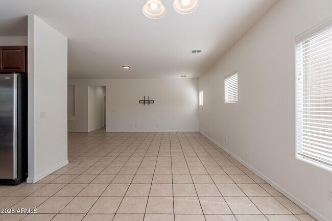 Building Photo - 17303 W Carmen Dr