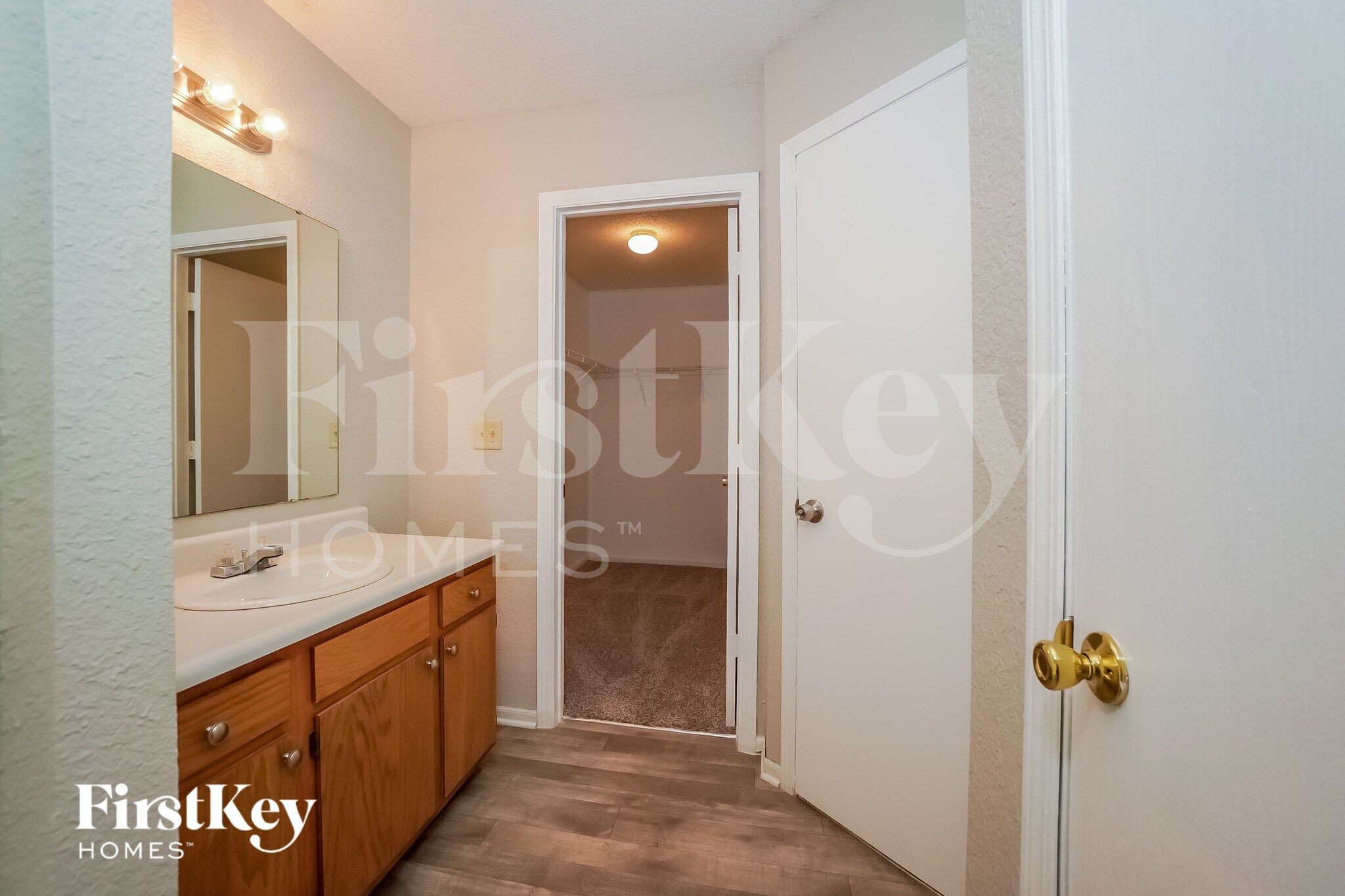 Building Photo - 1435 Blue Brook Way