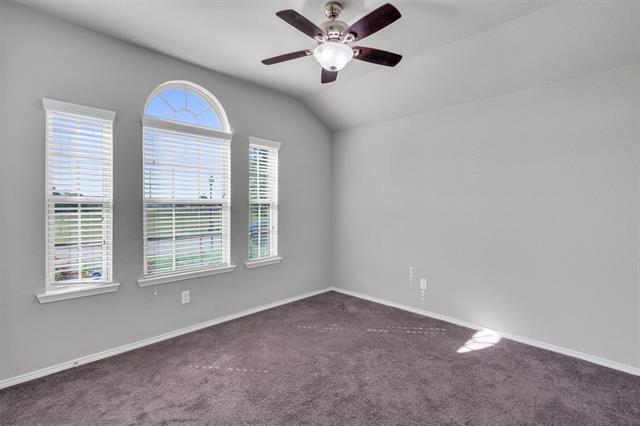 Building Photo - 4080 Serene Dr
