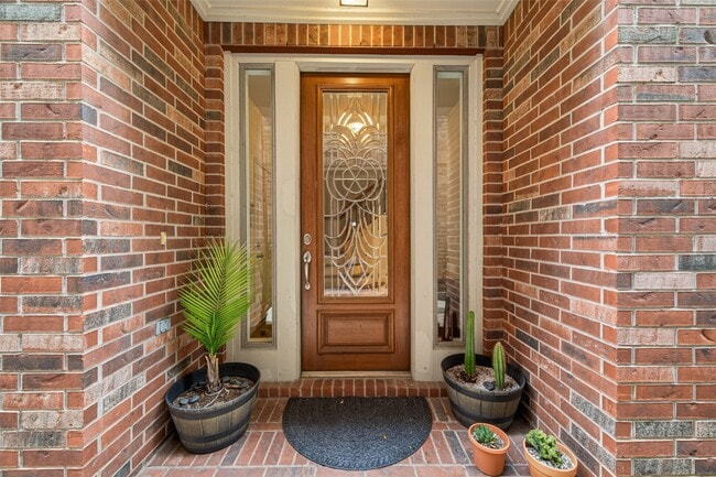 Building Photo - 2308 Bastrop St