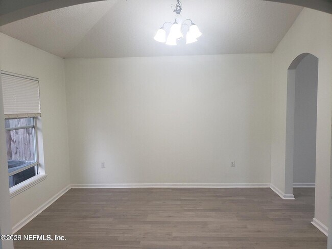 Building Photo - 2506 Creekfront Dr