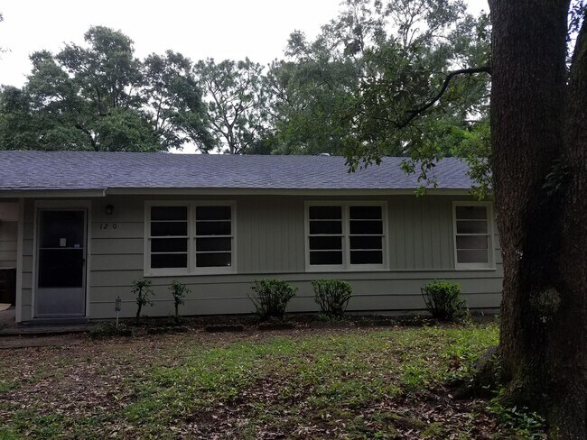 Primary Photo - 1220 Garland Dr