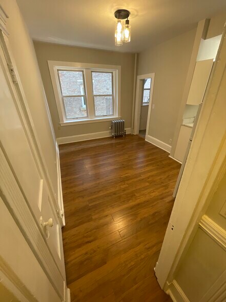 Building Photo - 51 Hemenway St