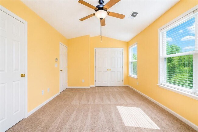 Building Photo - 1745 Kilmington Ct
