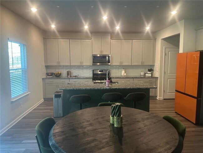 Building Photo - 3938 Dean Grv Wy