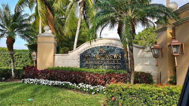 Building Photo - 8040 N Nob Hill Rd