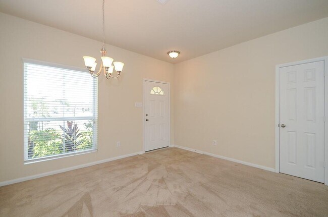 Building Photo - 14935 Vinegrove Falls Ct